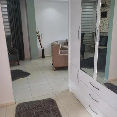 Villa Amira T